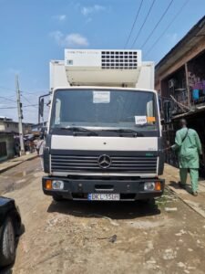 Mercedes-Benz 814 Cooling Truck